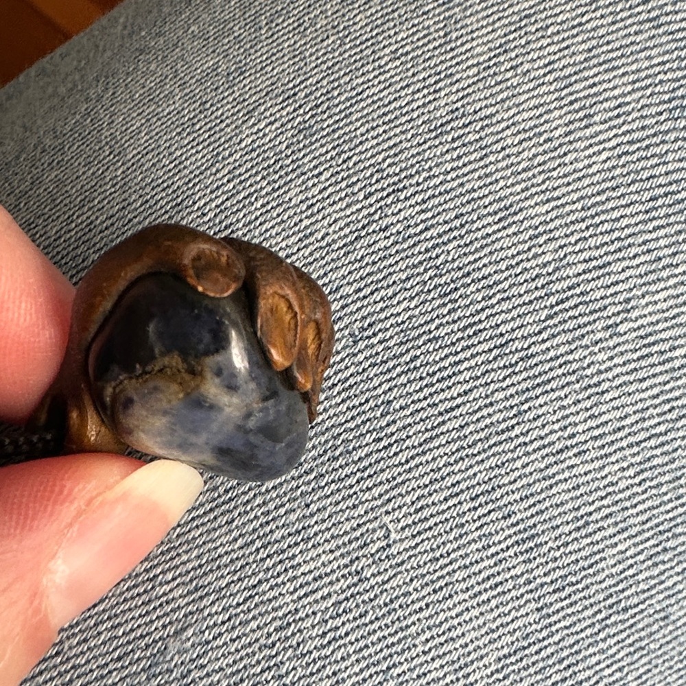 “HAND in “STONE” Handmade pottery Pendant with Dark Blue Stone - Picture 7 of 16
